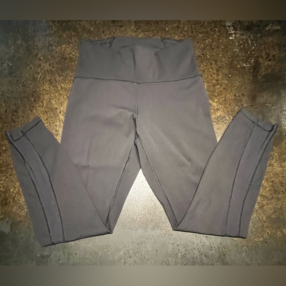 Lululemon Black Cropped Leggings, 8 - Picture 5 of 12